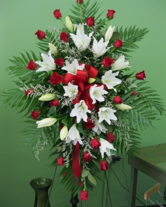 White lily & red rose sympathy